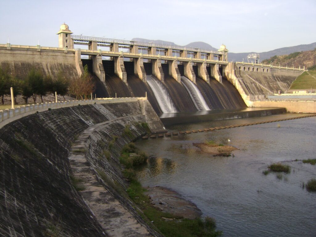 Tirupur to Amaravathi Dam and Crocodile Park cab service