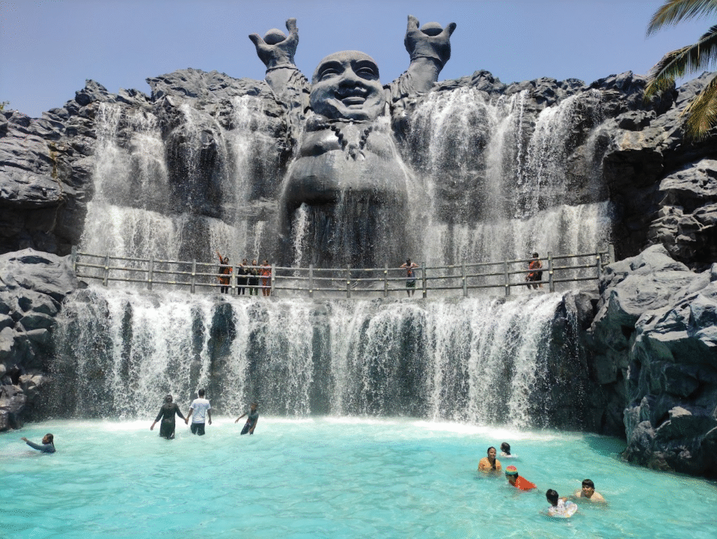 Taxi from Tirupur to Black Thunder Water Park – family fun ride